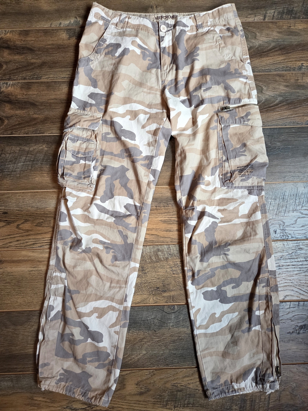 Vintage Abercrombie & Fitch Y2K Desert Camo Paratrooper Cargo Pants 31 L